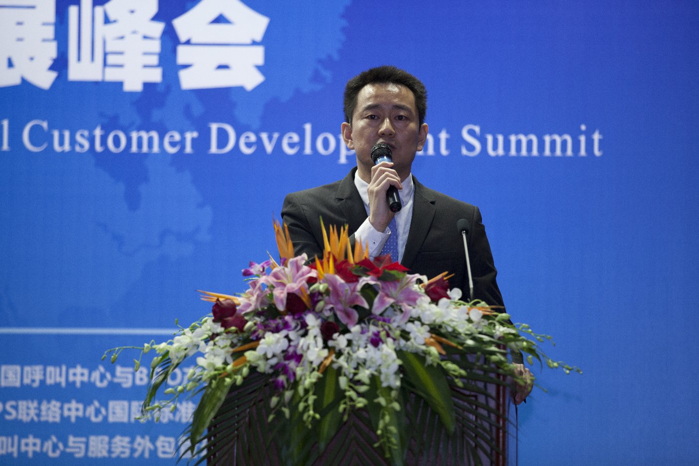 办信用卡收入证明_信用卡申卡_信用卡客户经理收入(2)