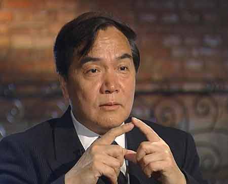 科技时代_陶宏开回应学历质疑：本不是教授博士何谈造假