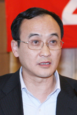 广东省经济和信息化委员会副巡视员　陆建生