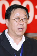 北京市经济和信息化委员会副主任阎冠和