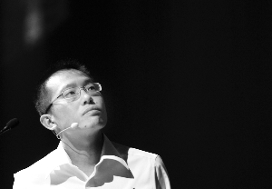 去年8月,李一男出席百度技术创新大会。图/CFP 去年8月,李一男出席百度技术创新大会。图/CFP