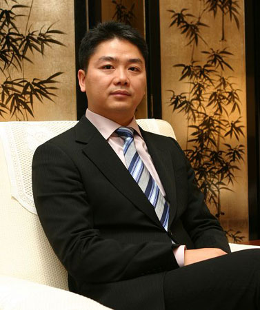 图为：京东商城董事局主席兼CEO刘强东