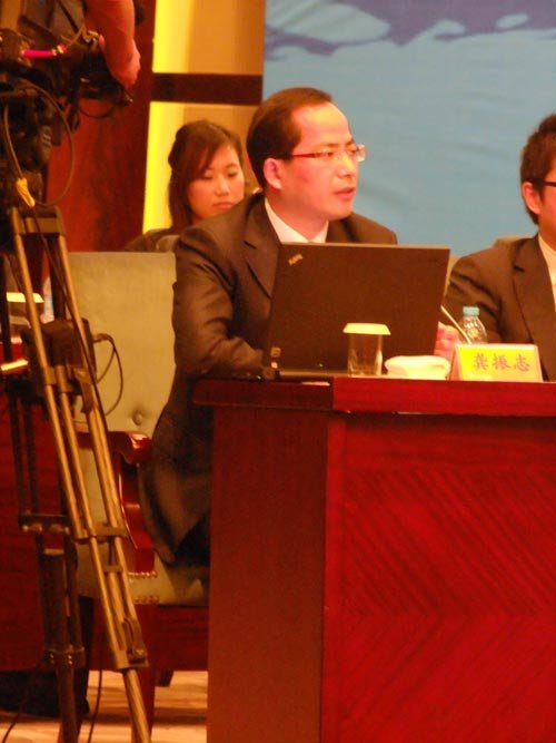扬州市经济技术开发区党工委副书记管委会副主任龚振志