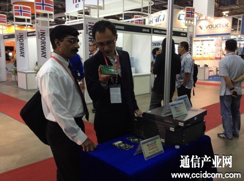 【图:东进技术在Communic Asia2012的展台】