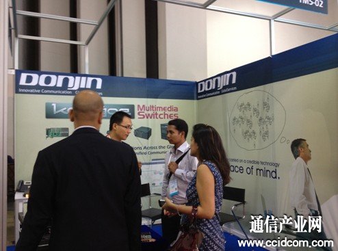 【图:东进技术在Communic Asia2012的展台】