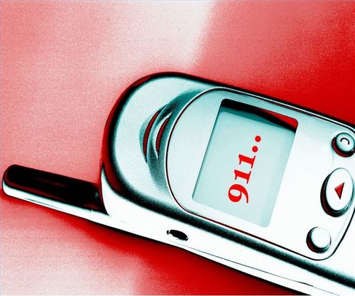 911/112：国际通用紧急呼叫电话号码